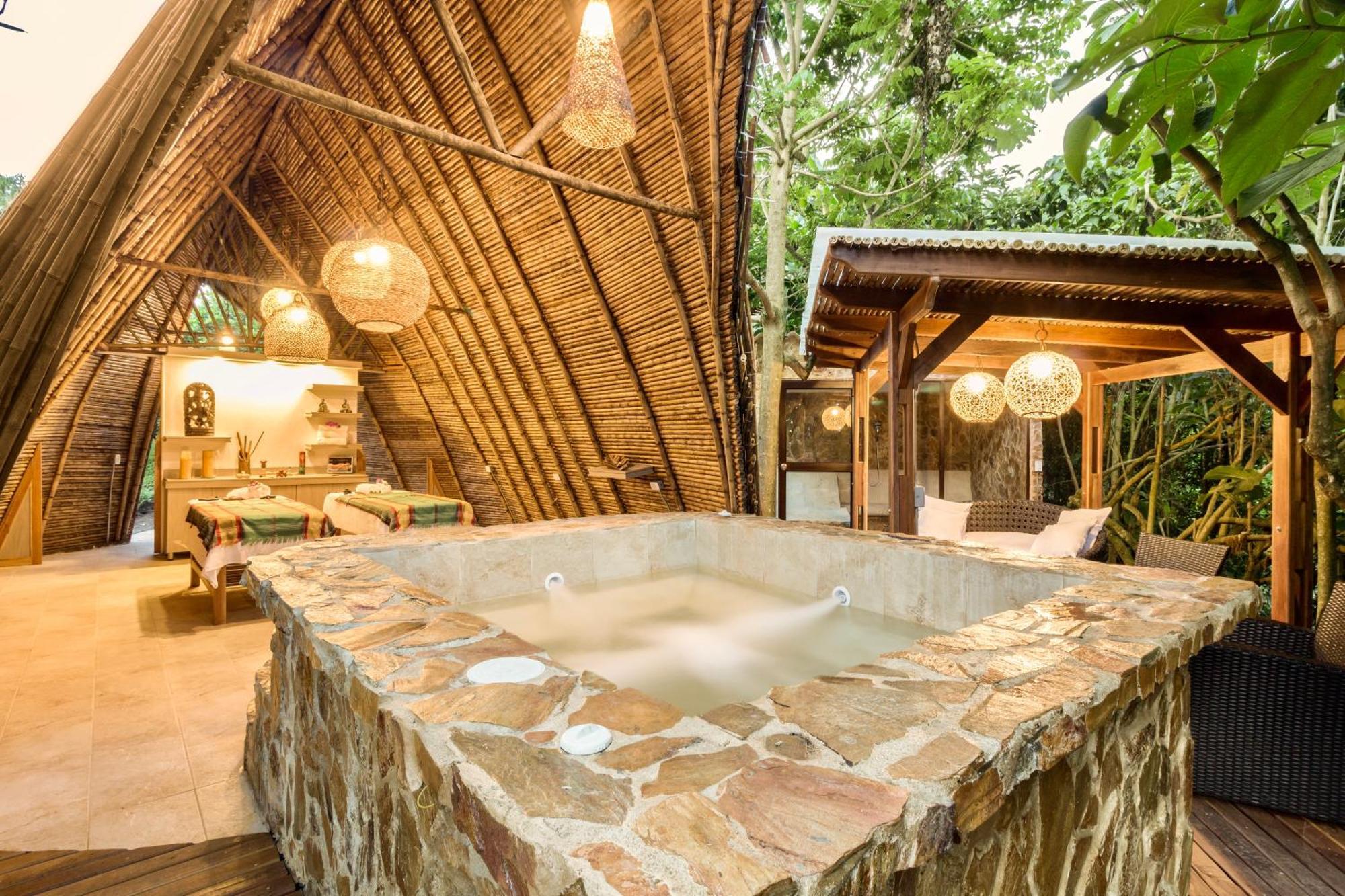 Hotel Spa La Colina Pereira Extérieur photo