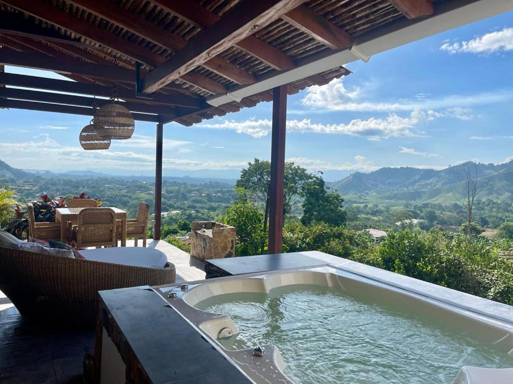 Hotel Spa La Colina Pereira Extérieur photo